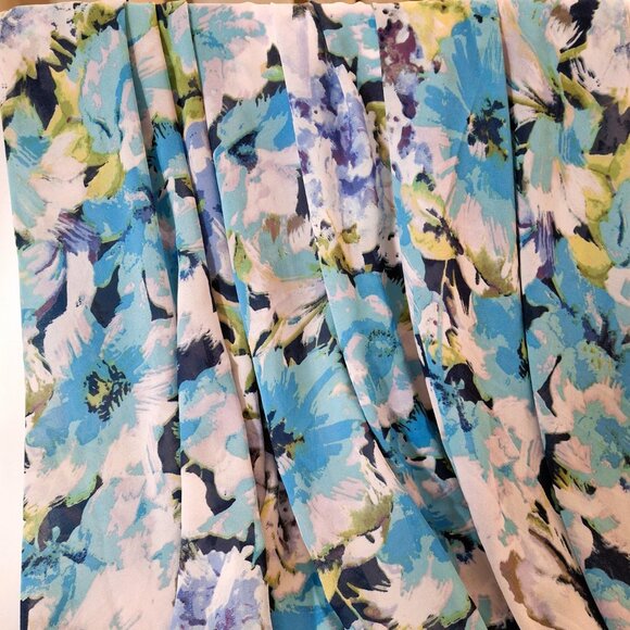 Fabric - Sheer Flowing Chiffon Aqua Floral Print, One Piece, 1.1yd x 60in - Picture 4 of 9